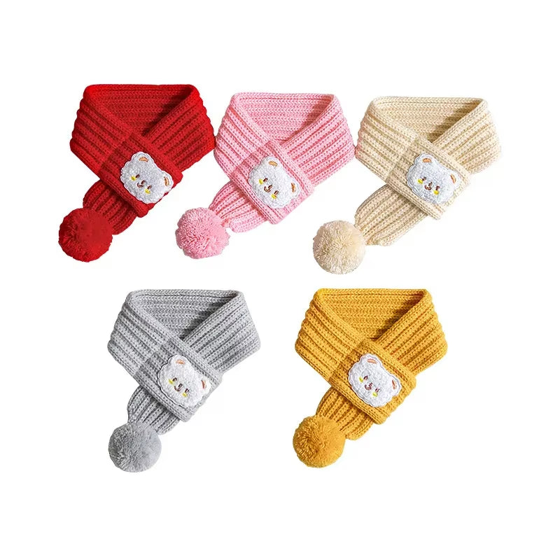 SnugTail Knit Scarf – Festive Warmth & Style for Cats and Dogs